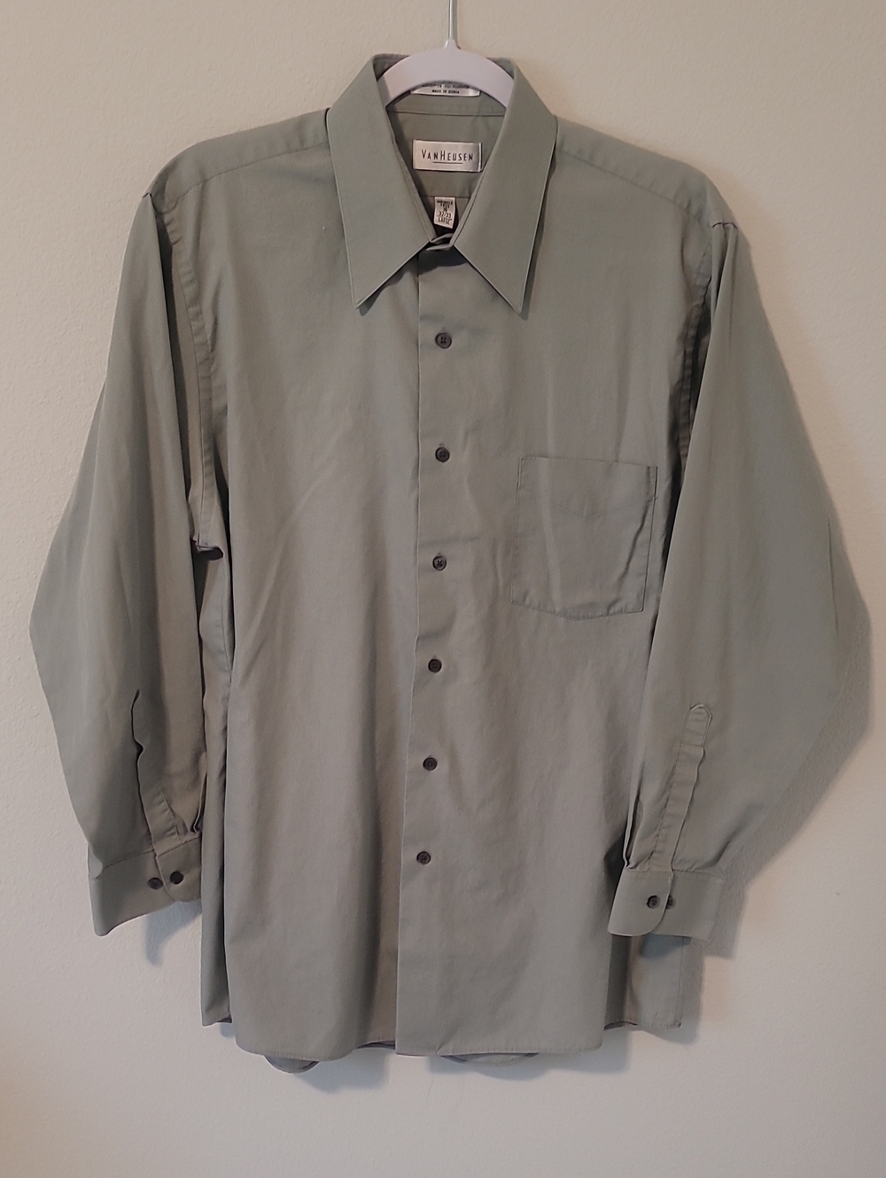 Van Heusen Men's Button-Up Dress Shirt in Sage